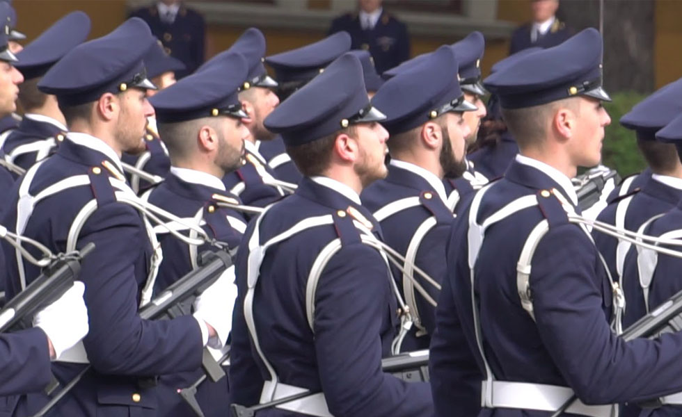 Concorso pubblico, per esame e titoli, per l’assunzione di 1227 allievi agenti della Polizia di Stato, riservato ai VFP1 e VFP4