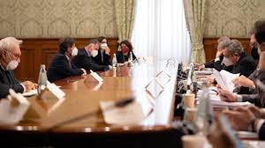 Covid: Cdm vara all’unanimità il decreto con obbligo vaccino over 50