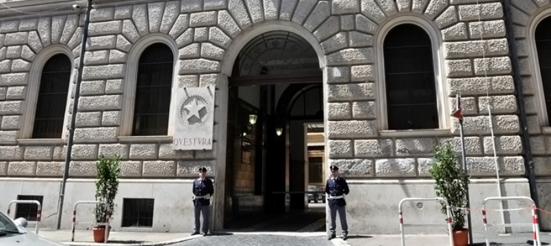SITUAZIONE ALLOGGI QUESTURA DI ROMA: ORA BASTA!!